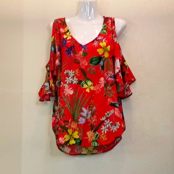 Karen Kane Floral Cold Shouldered Blouse - Picture 6 of 16
